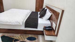 Radhe Krishna Hotel and Restaurant - 3