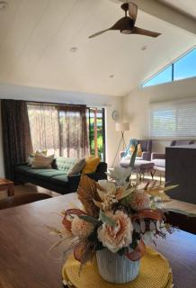 Waipu Tropical Escape - A Central Oasis! - 0