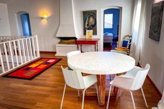 Rosella - Rooftop Hypercentre - by TGB - 2