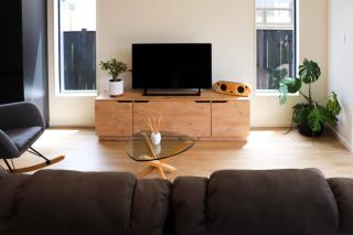 Luxe Modern Large Bedroom with Shared Kitchen and Amenities - Auckland - 5