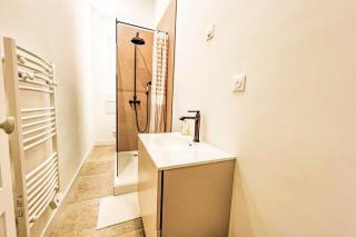 Hyacinthe - Central elevator Wifi - by TGB - Ajaccio - 7