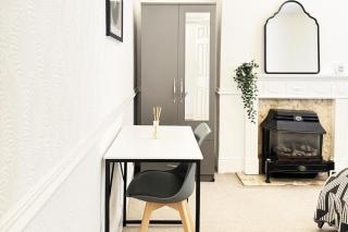 Unwind at Hebburn House-Your Serene Retreat Awaits - 9