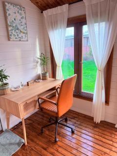 Blissful Wooden Haven - complete place is yours 5 min drive or train from parramatta - 7
