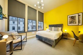 Large Central Station 2 Bed Apartment A2 - Glasgow - 4