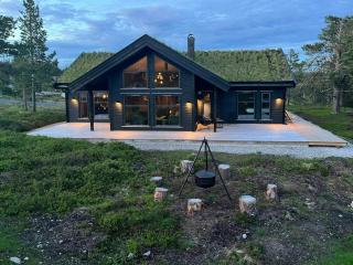 Large Cabin Near Hardangervidda With Sunny Veranda - Veggli - 0