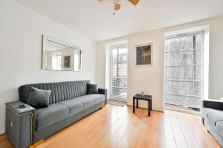Perfect 1-Bed E15, sleeps 5, 1 min from tube station, Near Westfields - Londra - 0