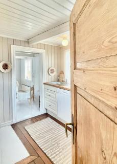 Unique Risør Home With Charm Central Tangen - Risør - 9