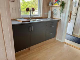 Charming Coastal Retreat With Sea View - Højby - 1