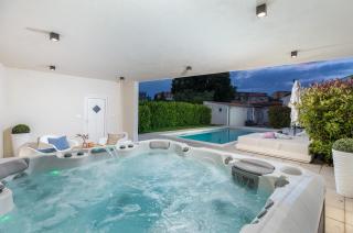 Villa Amia in Pula for 6 people with jacuzzi & kids playground - pet friendly - Pula - 9