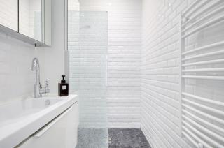 Lumineux Place du Commerce - Paris - 2