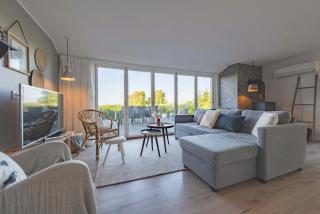 Panoramic View And Terrace In Charming Home - Højslev - 5