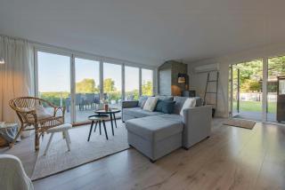 Panoramic View And Terrace In Charming Home - Højslev - 4