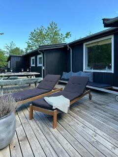 Ceramics And Natural Colours In Peaceful Home - Vejby - 8