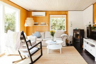 Modern 70S House On Large Scenic Plot - 9