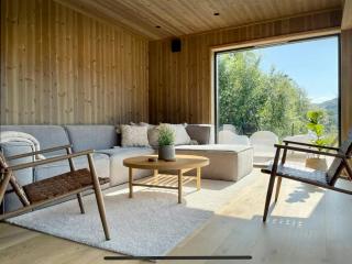 Cozy Cabin With View Over Åvedalsvannet - Moi - 2
