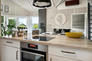 Family Cottage With Activities For All Ages - Middelfart - 1
