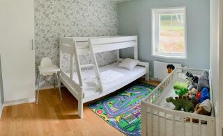 Modern House In Charming Motala - Motala - 6