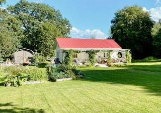Pearl Of The Prairie - Tollered - 1