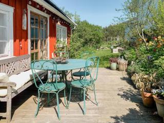 Rural Charm Modern Meets Traditional Style - Onsala - 0