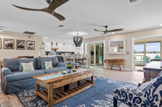 Mermaid Cove on the Lake - Cape Coral - 2
