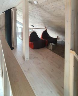 Cozy Family Cabin In Uniquely Situated Hiking Area - - 6