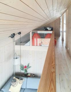Cozy Family Cabin In Uniquely Situated Hiking Area - - 4