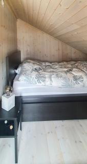 Cozy Family Cabin In Uniquely Situated Hiking Area - - 3