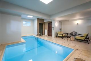 Indoor pool villa, near the beach, Lagonisi - Kalívia Thorikoú - 0