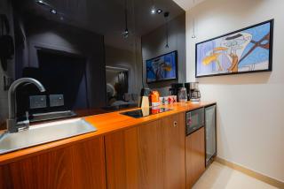 Big Modern 2BR, 65" 4K TV, Near BLVD - Riyadh - 2