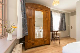 Spacious Vacation Apartment With A Garden View - Walow - 1