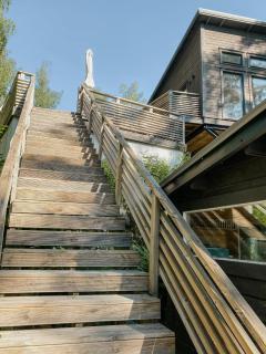 Modern Glass House With A View Over Lake Lejondal - Bro - 8