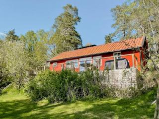 Charming Cabin With Sea View In Nice Surroundings - Värmdö - 9