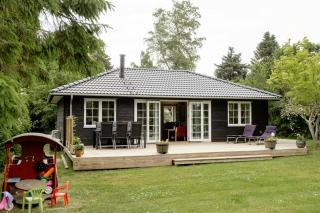 Home Among Trees With Architectural Flair - Dronningmølle - 8