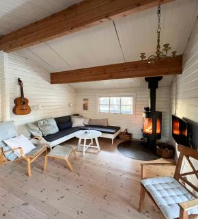 Family Summer House Near Plantation And Beaches - Højby - 0