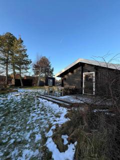Family Summer House Near Plantation And Beaches - Højby - 9