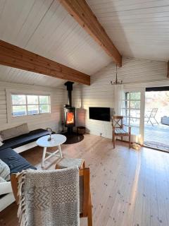 Family Summer House Near Plantation And Beaches - Højby - 4