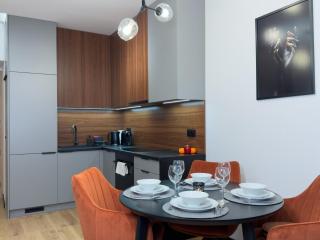 URBAN APARTMENTS Global Skyline - 21st Floor No 19 - Air Condition - Free Garage - 1
