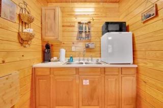 Gatlinburg Cabin Near Ripley's Aquarium - Gatlinburg - 7