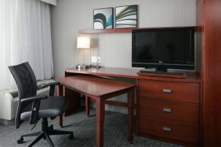 Courtyard by Marriott Omaha Aksarben Village - Omaha - 4