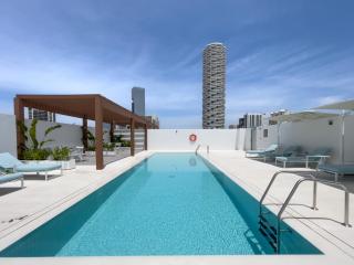 Brand New Vibrant Studio in JVC - Dubai - 3