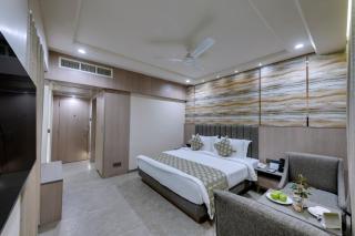 The Fern Residency Ellisbridge Ahmedabad - 9