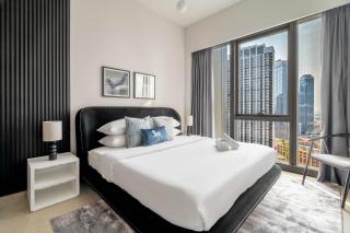 GuestReady - Burj Khalifa View l Infinity Pool - 8