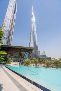 GuestReady - Burj Khalifa View l Infinity Pool - 9