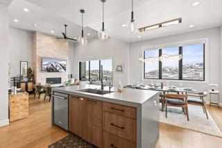 Luxury Lakeview Retreat A Jordanelle Gem in Hideout, Utah - 1