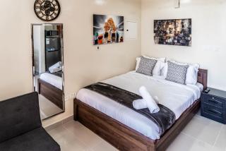 Studio in Dubai Pool, Gym & Stunning Views - 9