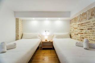 Amplio apartamento de diseño precioso de estilo sevillano en pleno centro - Seville - 2