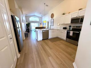 4 Bedroom Villa with Private Pool & Golf Course Views - Haines City - 8