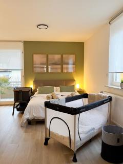 LuBu Stay Central, Cozy, with Workspace and Parking - 6