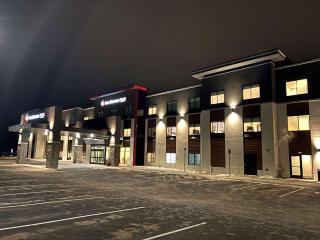 Best Western Plus Marquette Hotel & Suites - 5