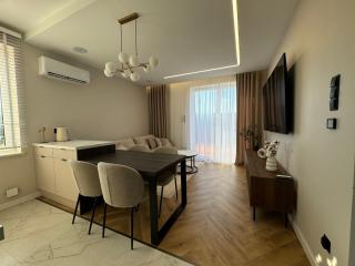 Zięba Apartamenty & SPA Domek nad Zalewem z Basenem, Jacuzzi i Sauną - Kańczuga - 0